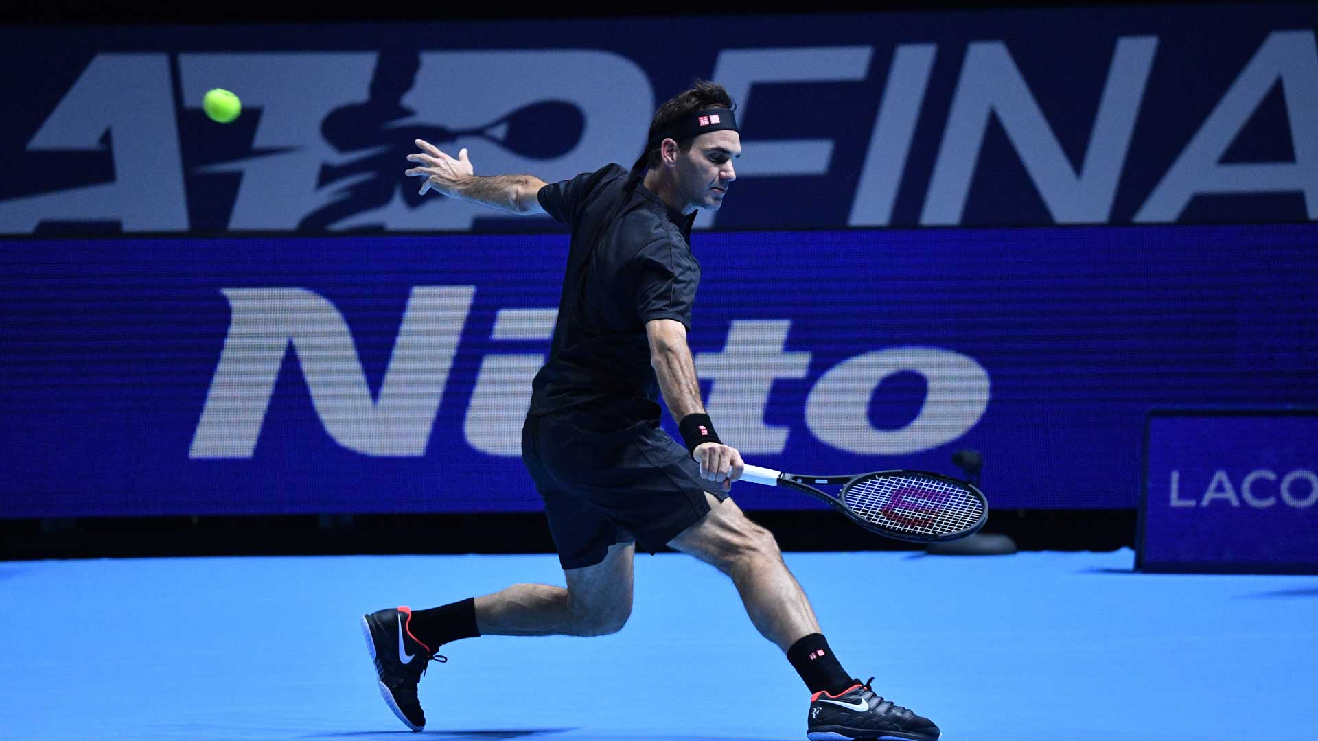 <a href='https://edx.atptour.com/es/players/roger-federer/f324/overview'>Roger Federer</a>